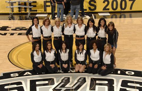 黄健翔谈越位新规：用规则的执行层面折腾人，足球真会变更好吗？